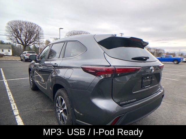 used 2024 Toyota Highlander car, priced at $41,995