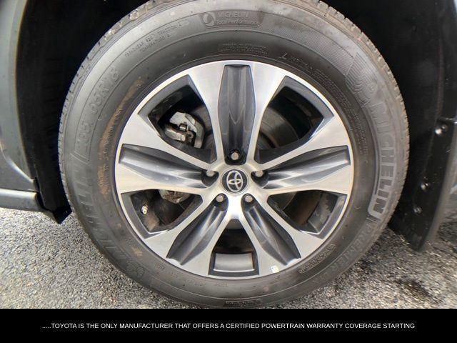 used 2024 Toyota Highlander car, priced at $41,995