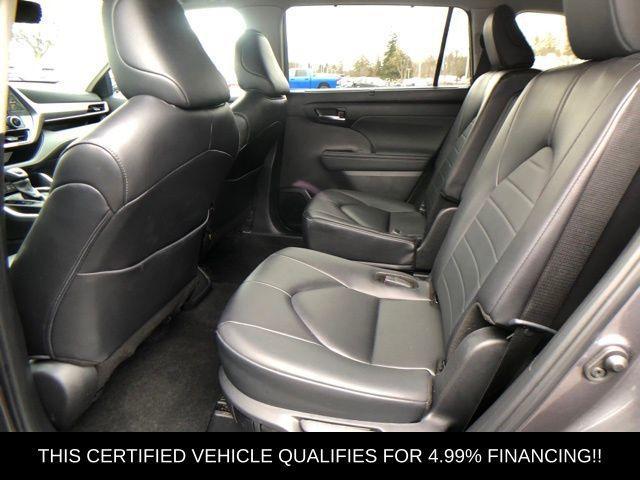 used 2024 Toyota Highlander car, priced at $42,995