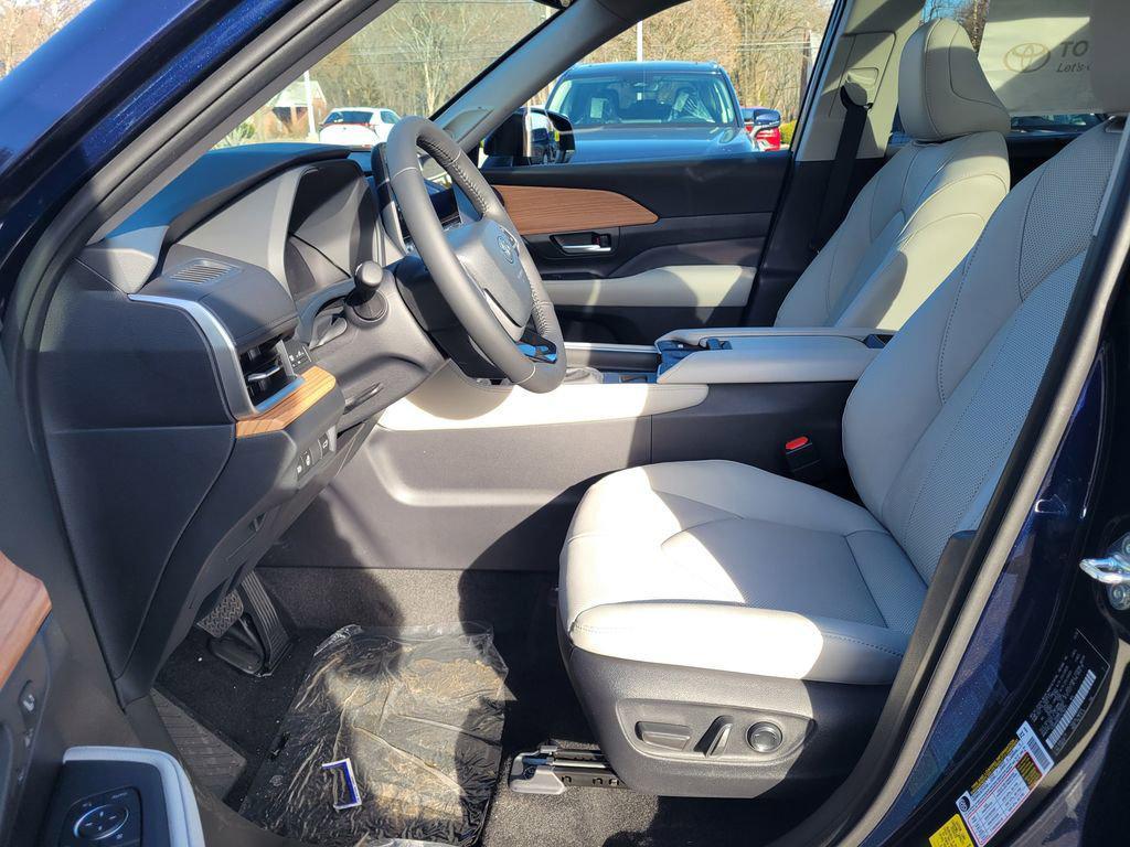 new 2026 Toyota Grand Highlander car, priced at $55,226