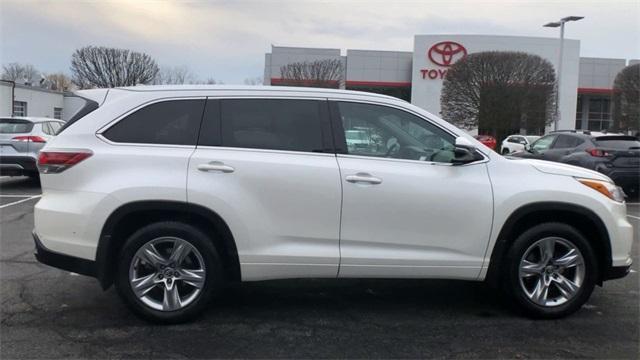 used 2016 Toyota Highlander car, priced at $22,995