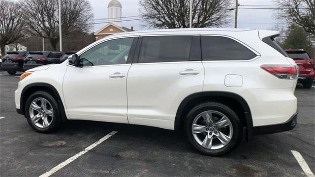 used 2016 Toyota Highlander car, priced at $22,995