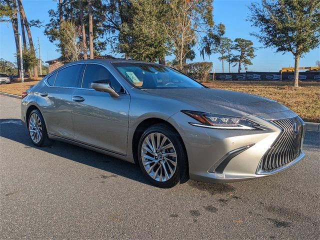 used 2021 Lexus ES 300h car, priced at $39,988