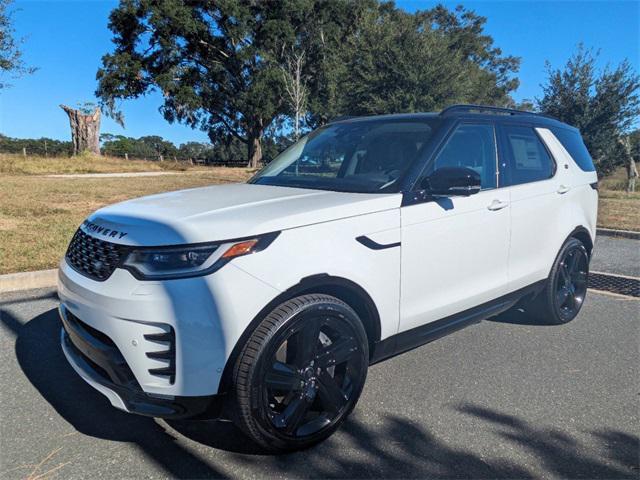 new 2025 Land Rover Discovery car, priced at $77,668