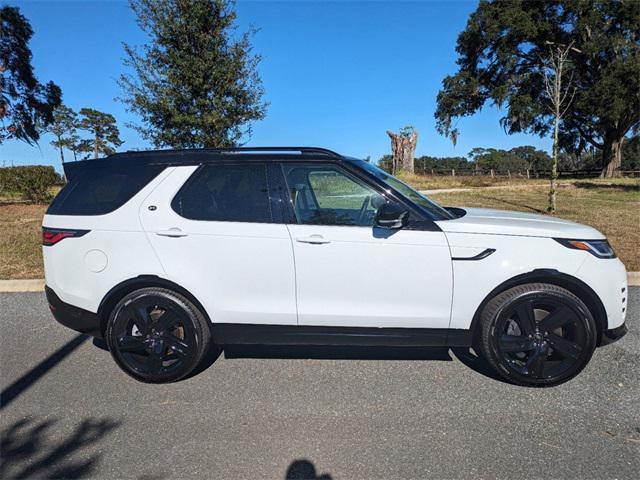 new 2025 Land Rover Discovery car, priced at $77,668