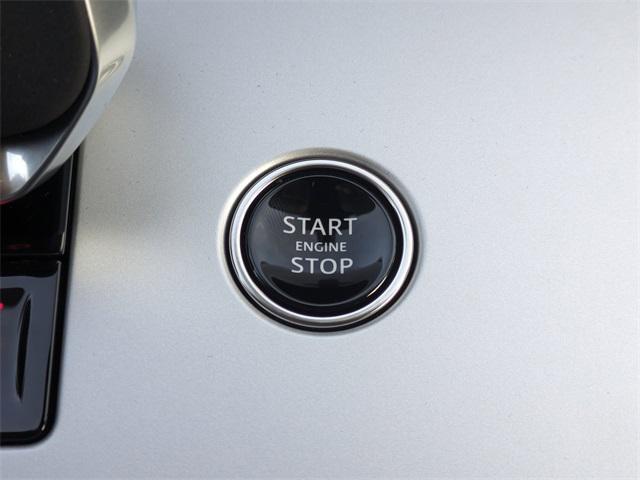 new 2025 Land Rover Range Rover car, priced at $152,705