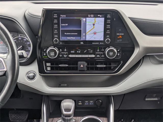 used 2022 Toyota Highlander car, priced at $34,786