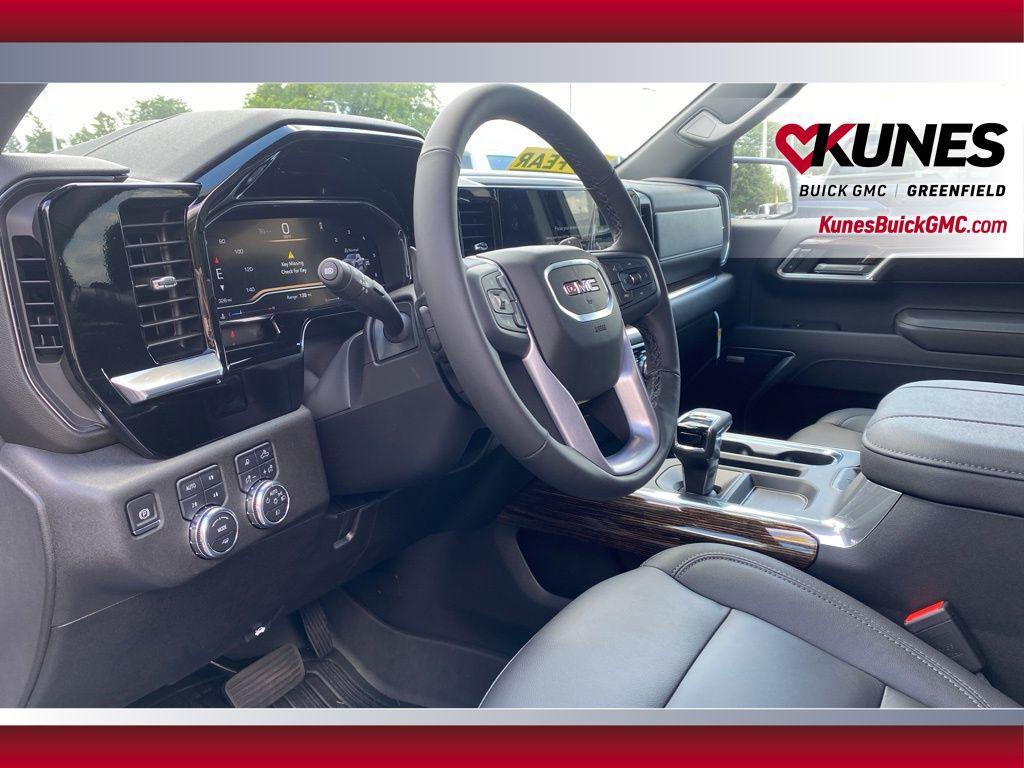 new 2025 GMC Sierra 1500 car, priced at $55,852