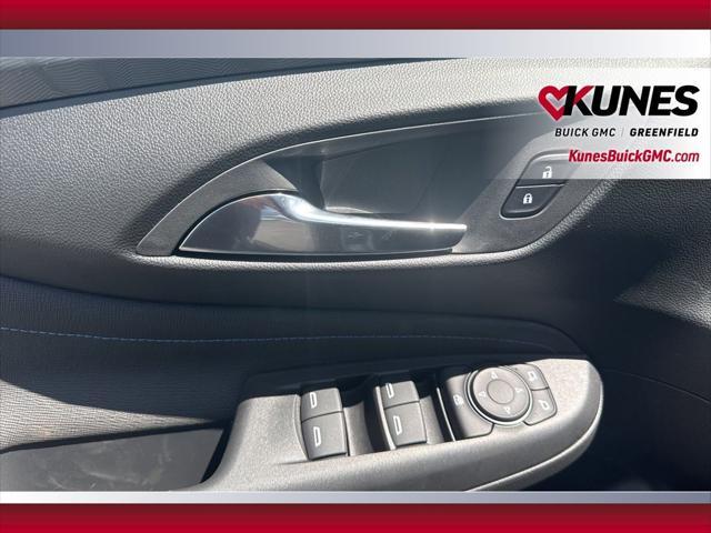 new 2025 Buick Envista car, priced at $27,985