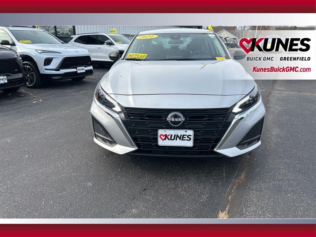 used 2024 Nissan Altima car, priced at $19,799
