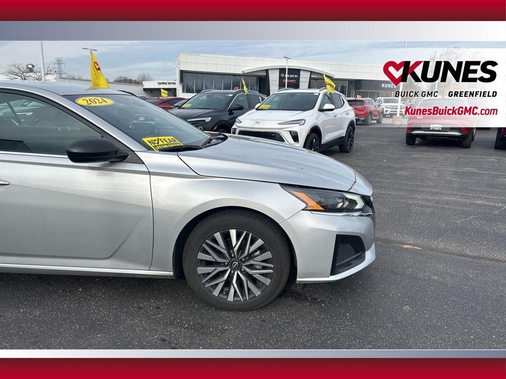 used 2024 Nissan Altima car, priced at $19,799