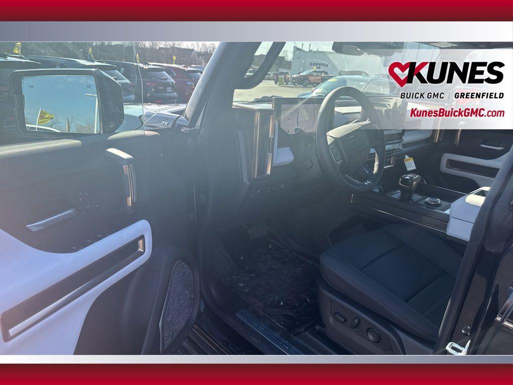 new 2025 GMC HUMMER EV Pickup car, priced at $98,477