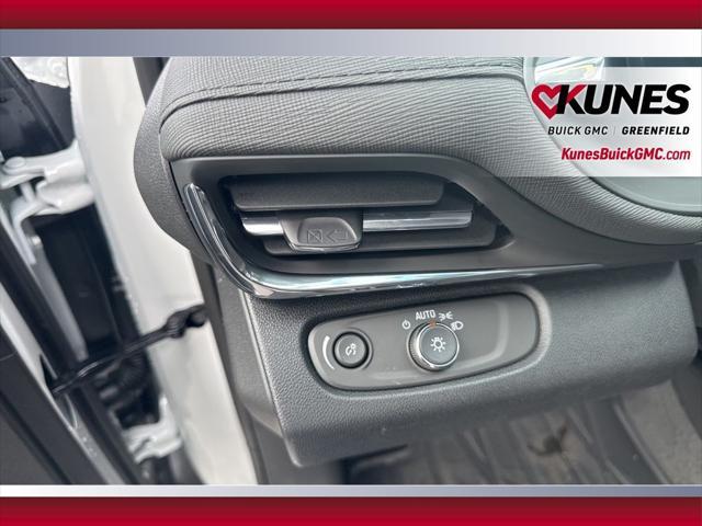 new 2025 Buick Envista car, priced at $26,860