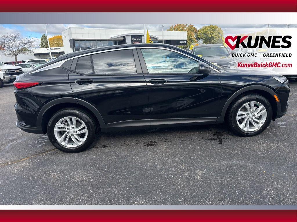 new 2026 Buick Envista car, priced at $27,032