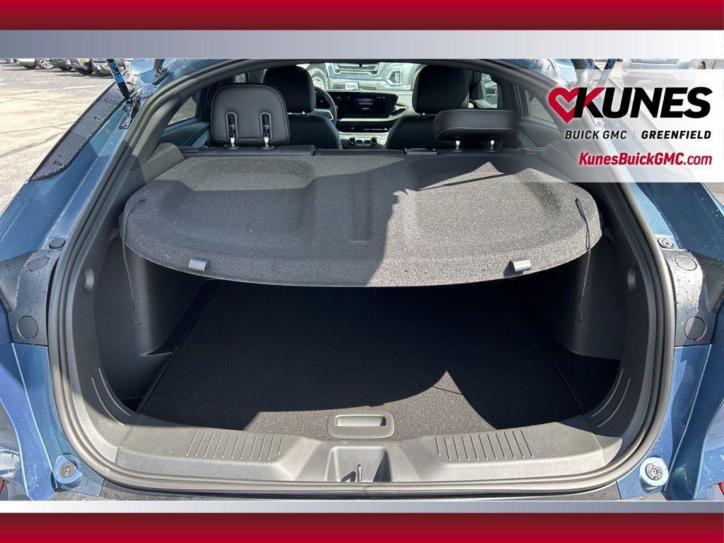 new 2025 Buick Envista car, priced at $24,730