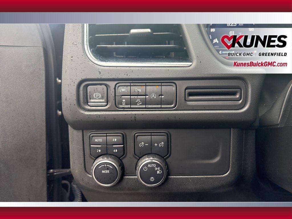used 2023 Chevrolet Tahoe car, priced at $50,995
