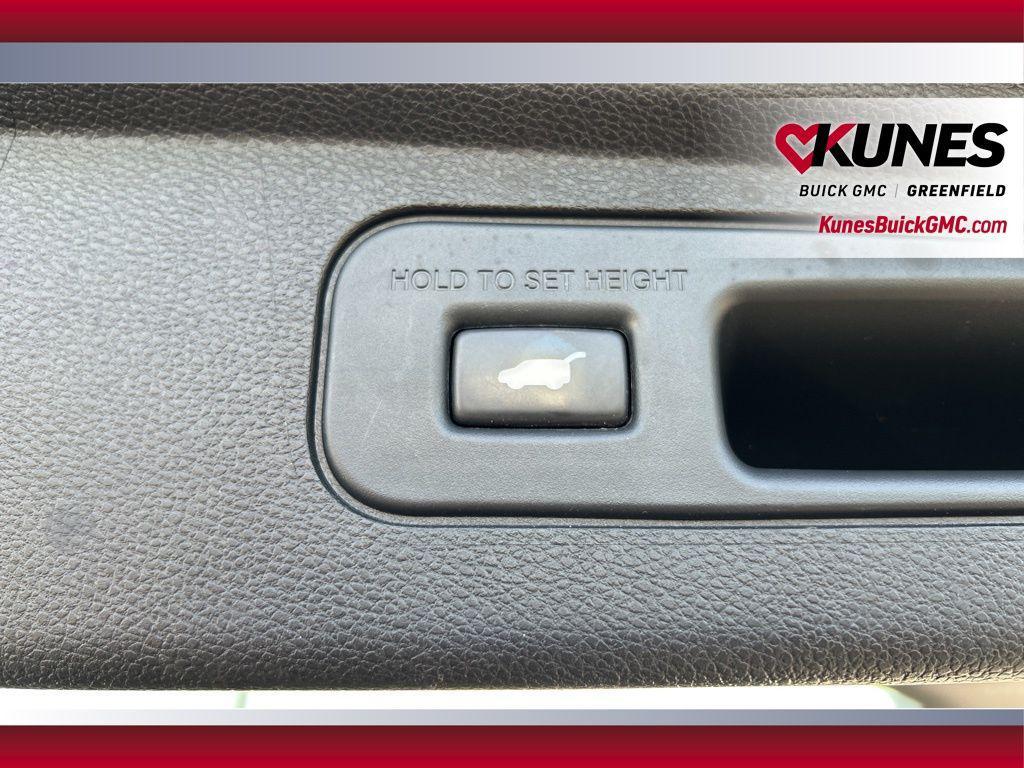 used 2023 Honda Odyssey car, priced at $32,977