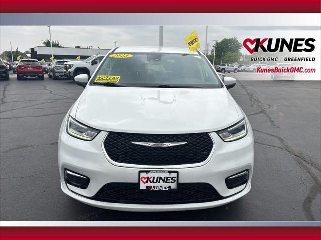 used 2023 Chrysler Pacifica car, priced at $24,699