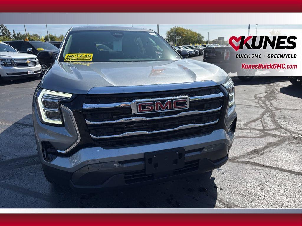 new 2026 GMC Terrain car, priced at $33,003