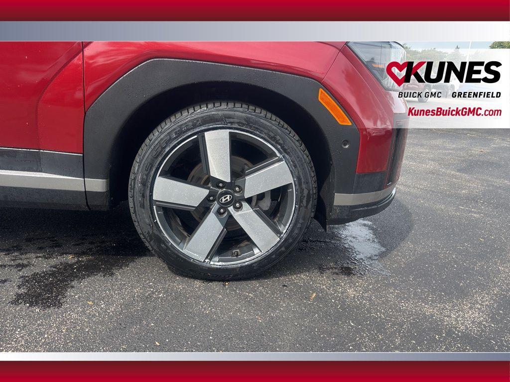 used 2024 Hyundai Santa Fe car, priced at $32,699