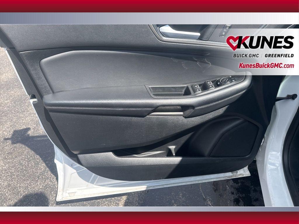 used 2024 Ford Edge car, priced at $23,799