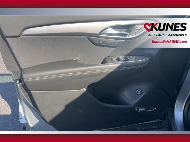 new 2025 Buick Envision car, priced at $43,079