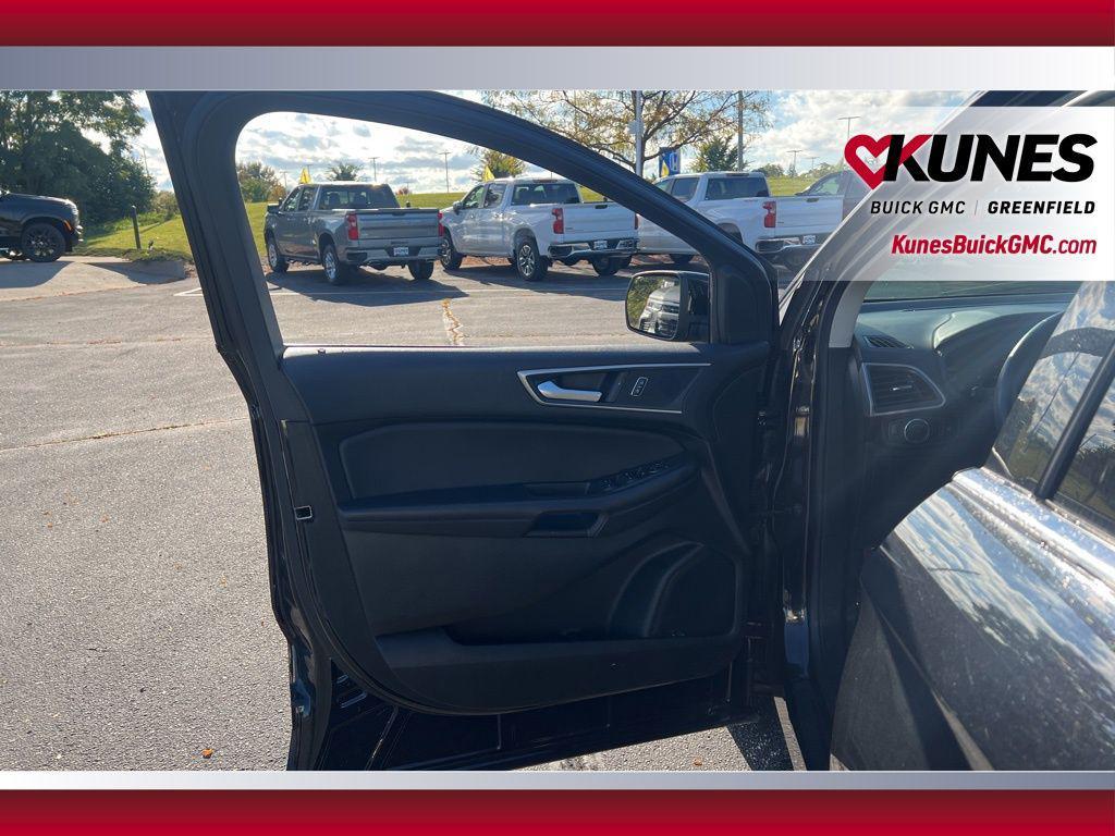 used 2024 Ford Edge car, priced at $26,494