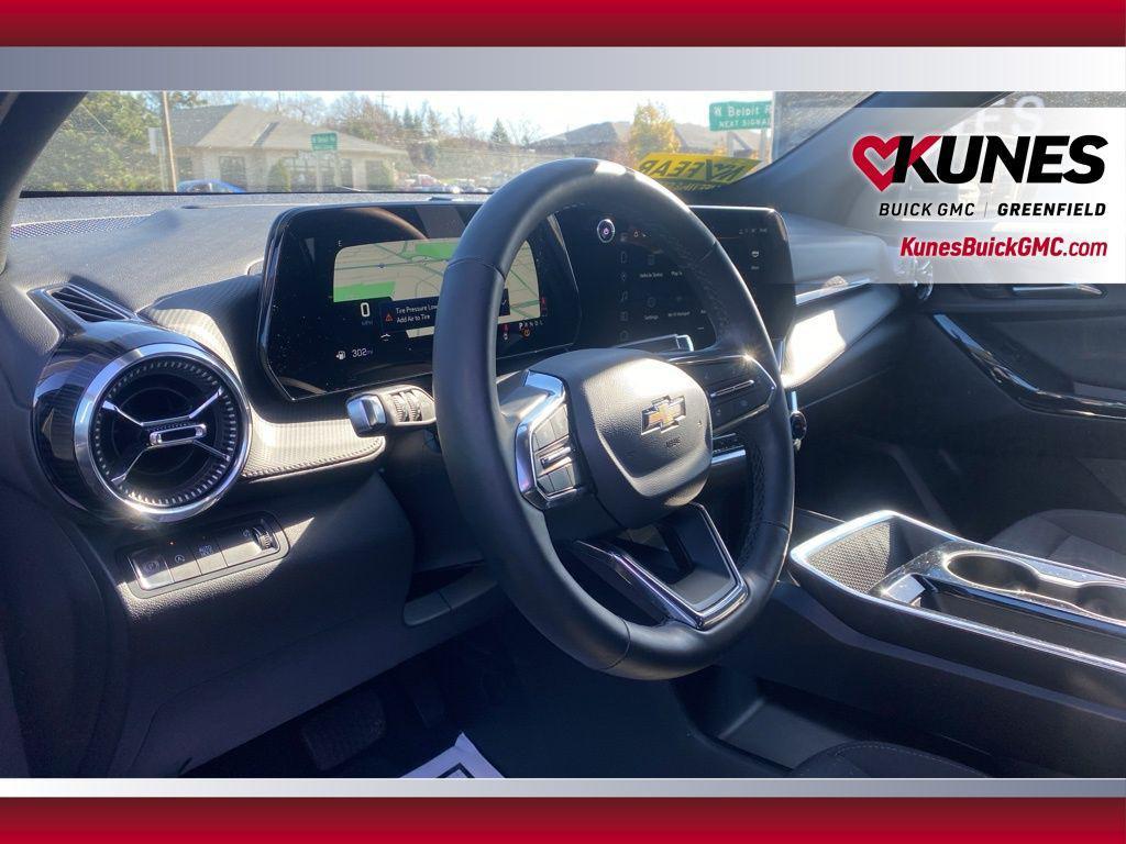 used 2025 Chevrolet Equinox car, priced at $23,399