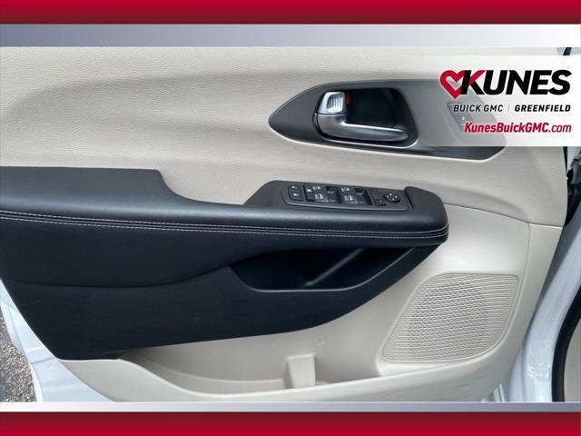 used 2022 Chrysler Pacifica car, priced at $21,800