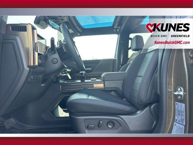 new 2025 GMC HUMMER EV Pickup car, priced at $95,950