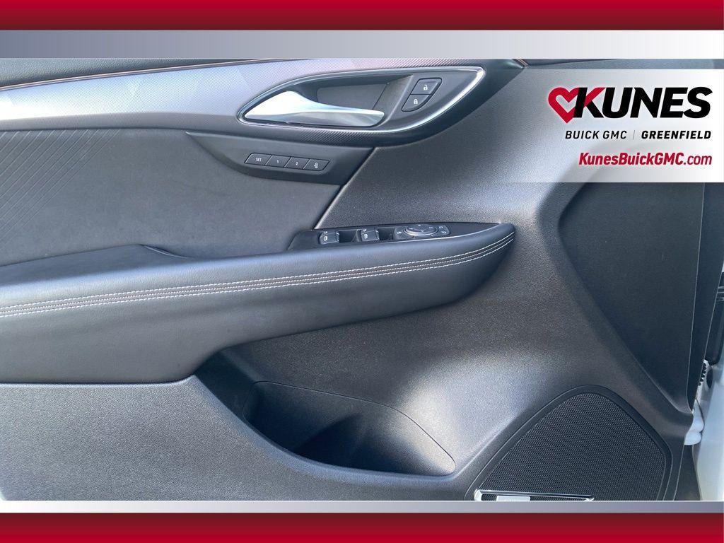 used 2024 Buick Envision car, priced at $27,699