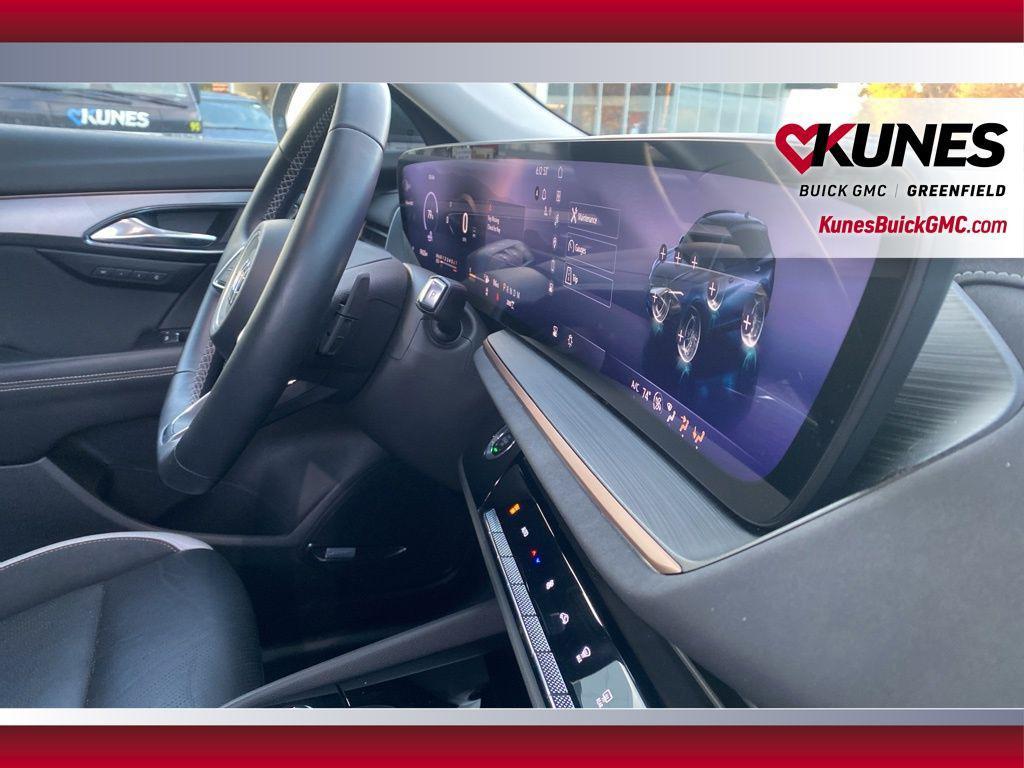 used 2024 Buick Envision car, priced at $27,699