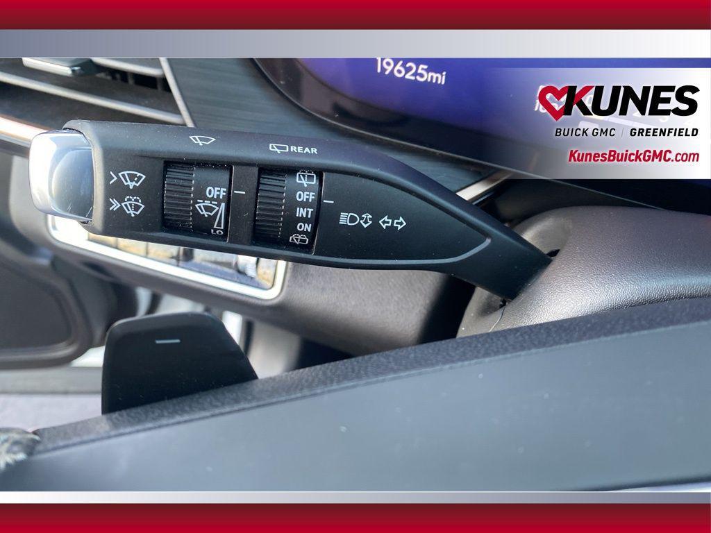 used 2024 Buick Envision car, priced at $27,699