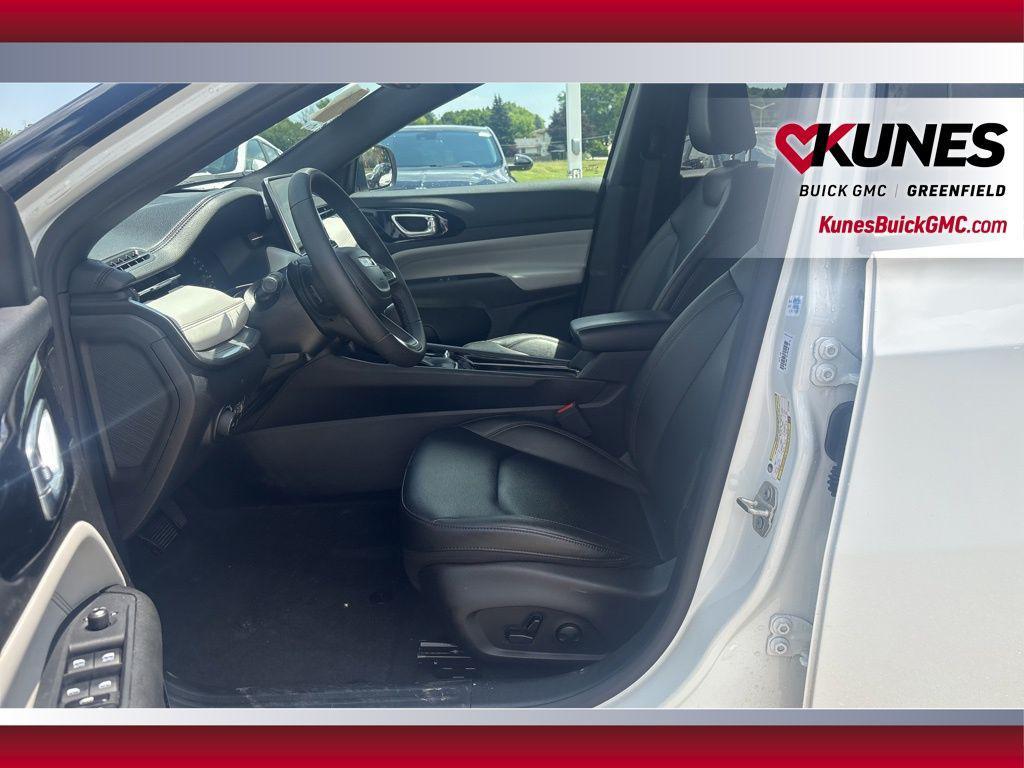 used 2024 Jeep Compass car, priced at $25,399