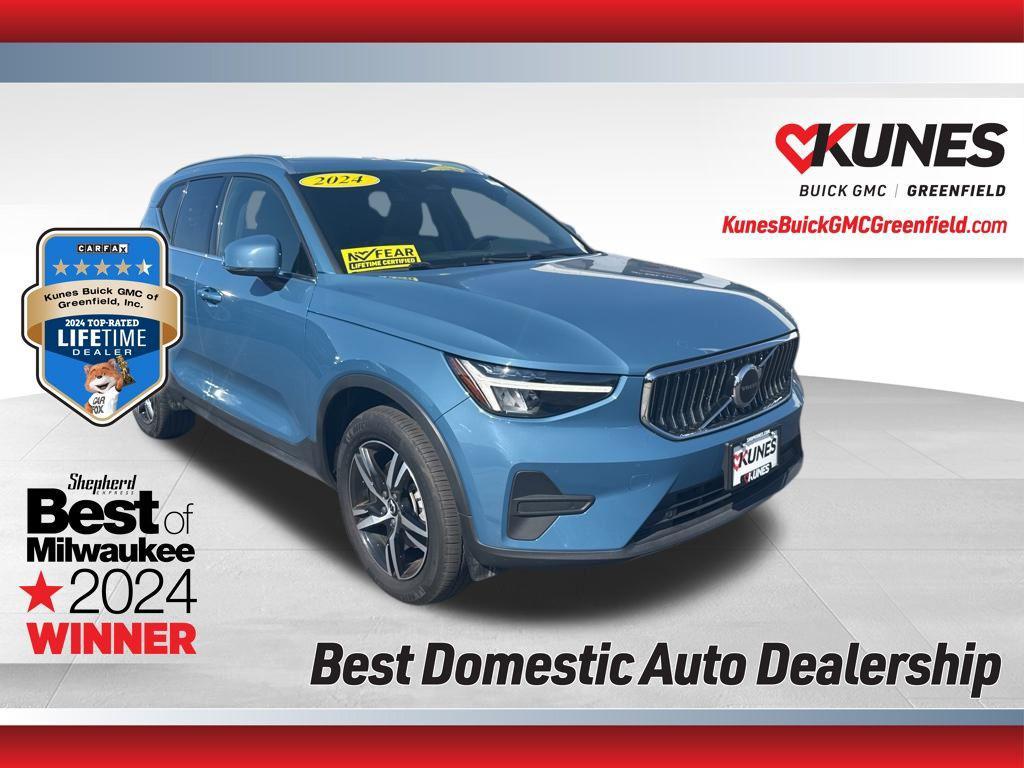 used 2024 Volvo XC40 car, priced at $25,799