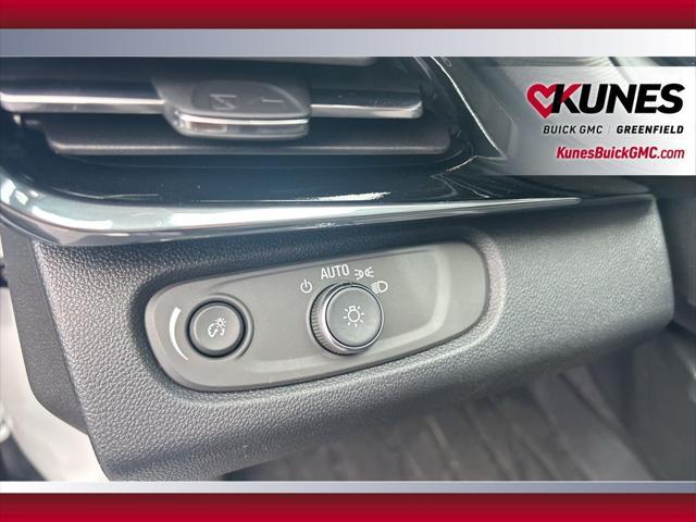 new 2025 Buick Envista car, priced at $29,178