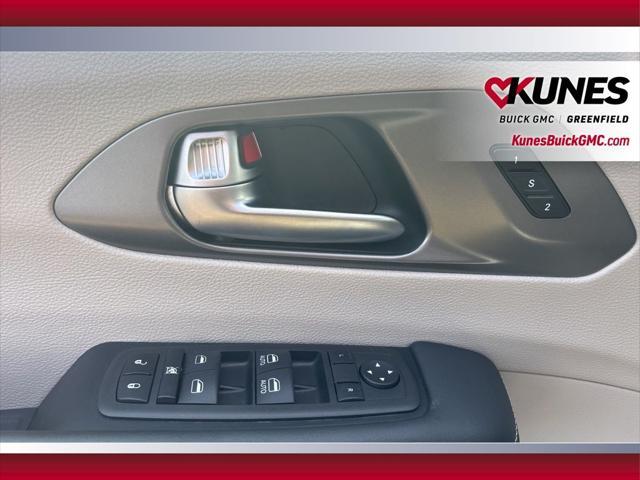 used 2023 Chrysler Pacifica Hybrid car, priced at $26,995