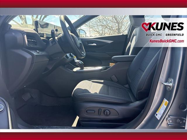 new 2025 Buick Envista car, priced at $27,775