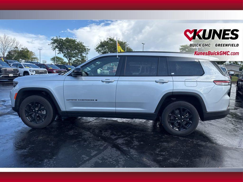 used 2024 Jeep Grand Cherokee L car, priced at $30,499