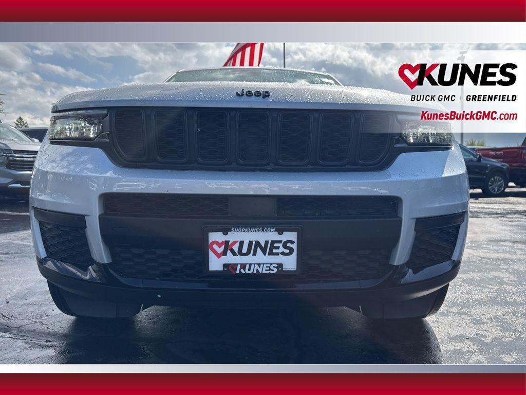 used 2024 Jeep Grand Cherokee L car, priced at $30,499