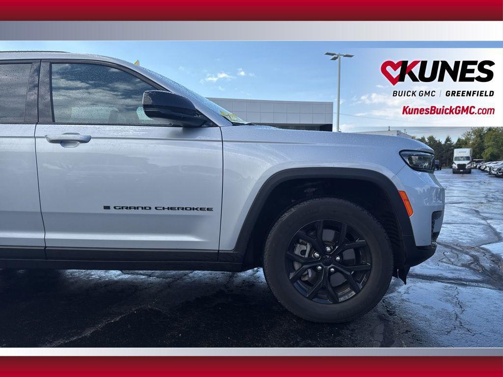 used 2024 Jeep Grand Cherokee L car, priced at $30,499