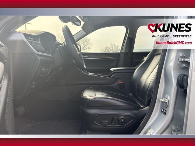 used 2023 Jeep Grand Cherokee L car, priced at $32,399