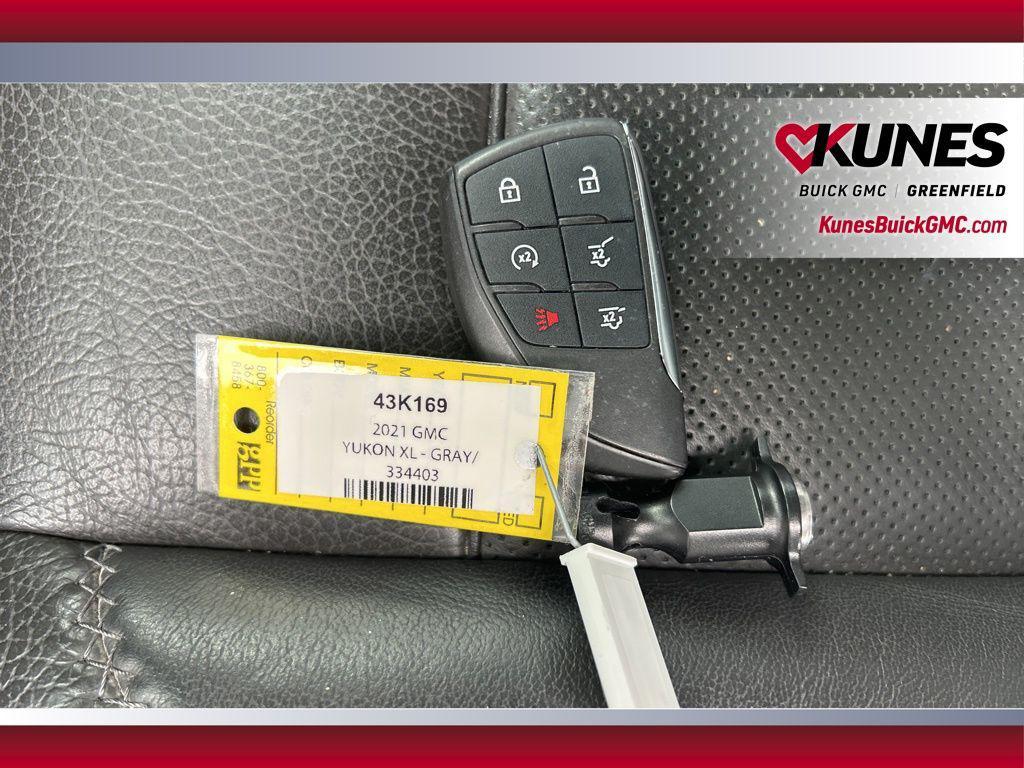 used 2021 GMC Yukon XL car, priced at $46,499