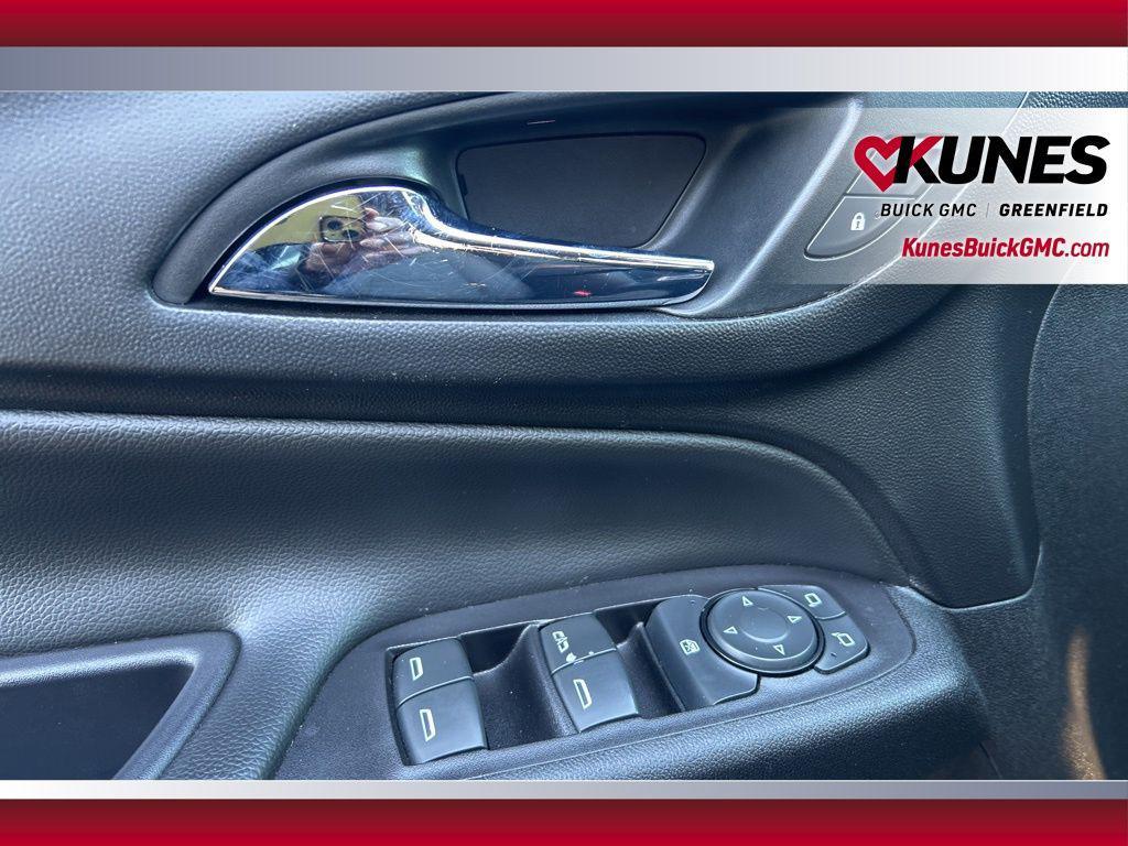 used 2019 Chevrolet Equinox car, priced at $13,499