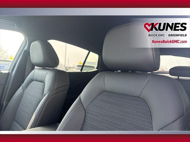 new 2025 Buick Envista car, priced at $26,585
