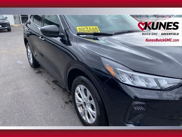 used 2023 Ford Escape car, priced at $21,499