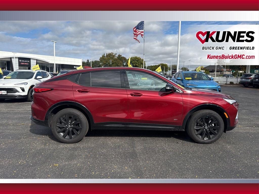 new 2025 Buick Envista car, priced at $25,987