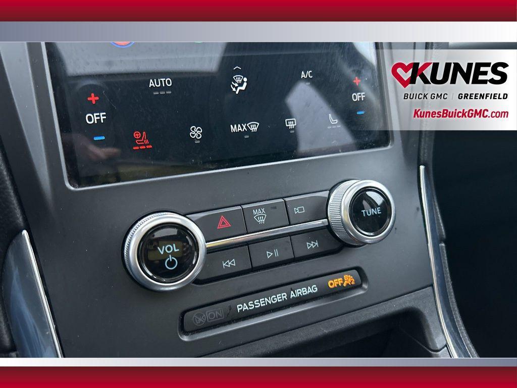 used 2022 Ford Edge car, priced at $19,499