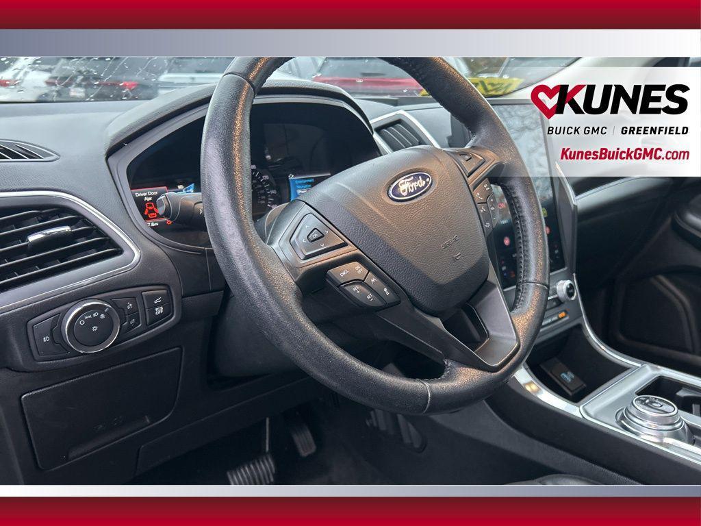 used 2022 Ford Edge car, priced at $19,499