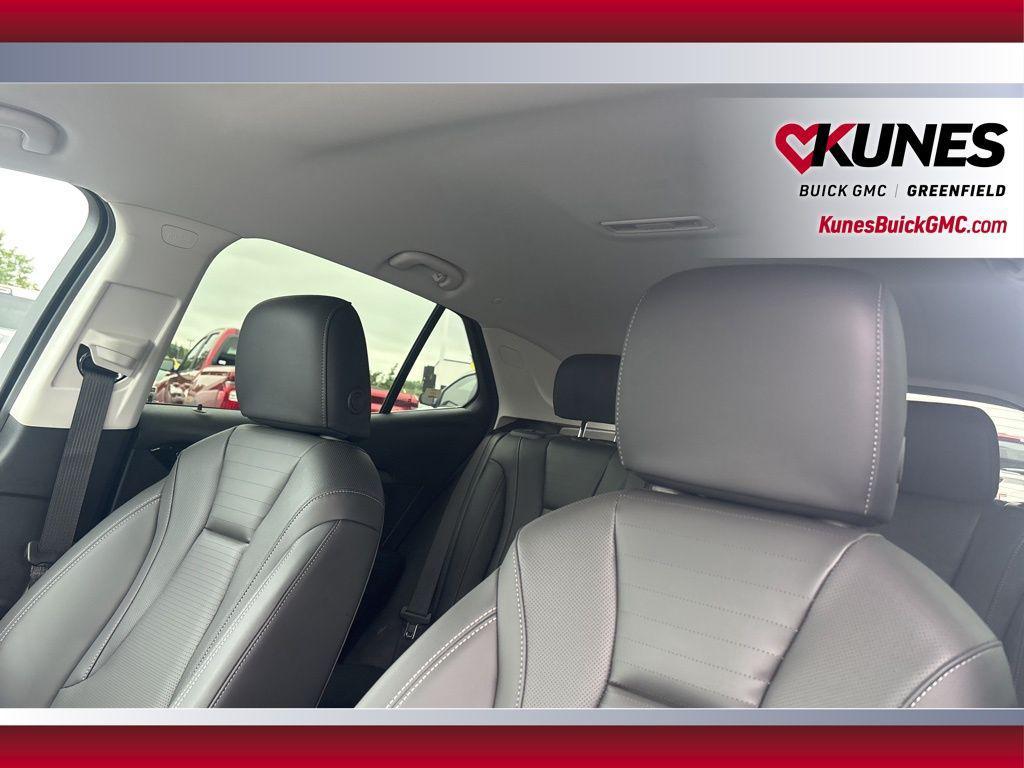 new 2025 Buick Envision car, priced at $35,495